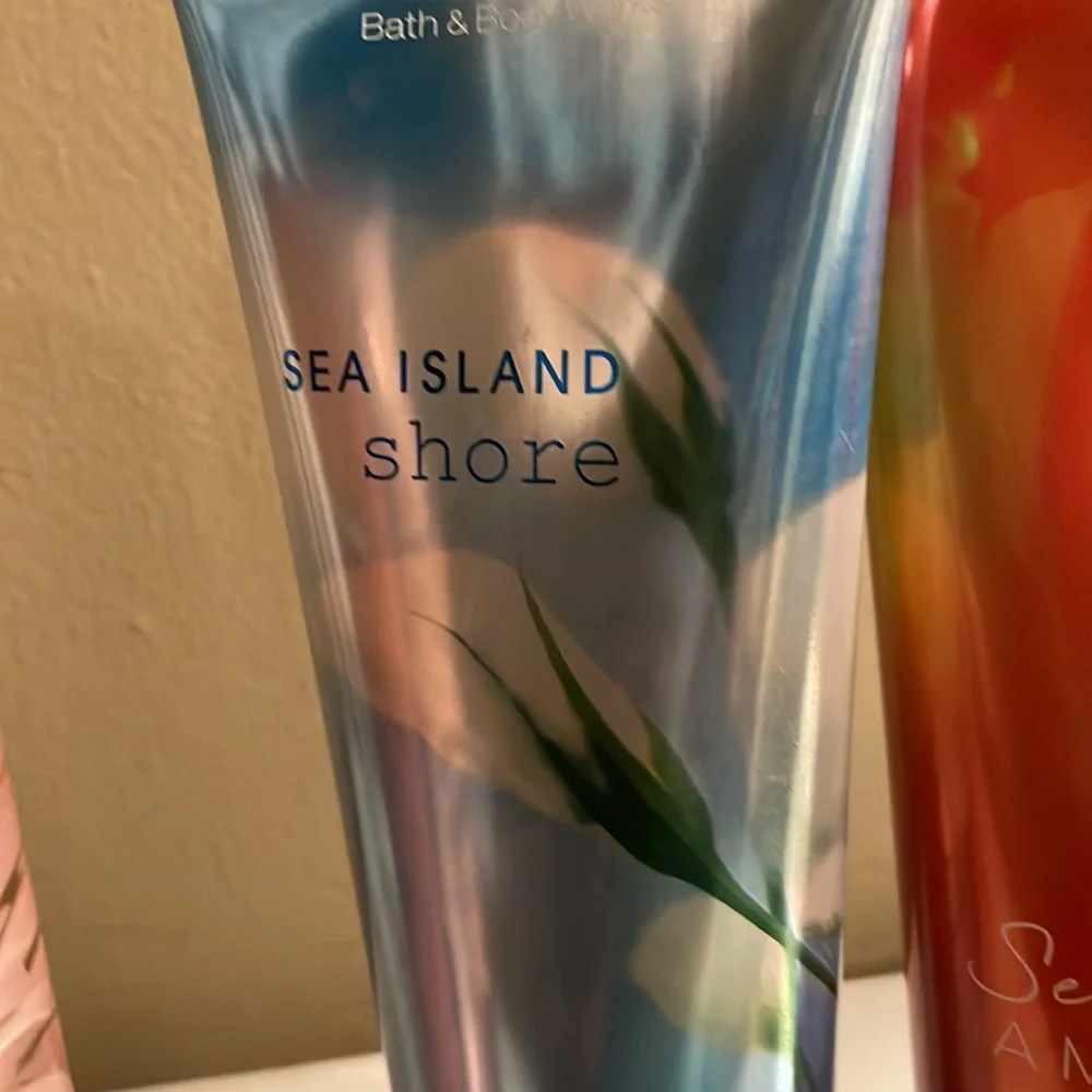 Bath & Body Works - Picture 3 of 4